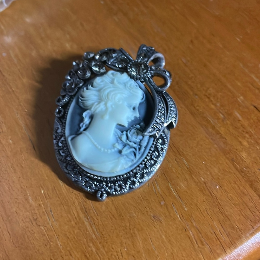 Brooch